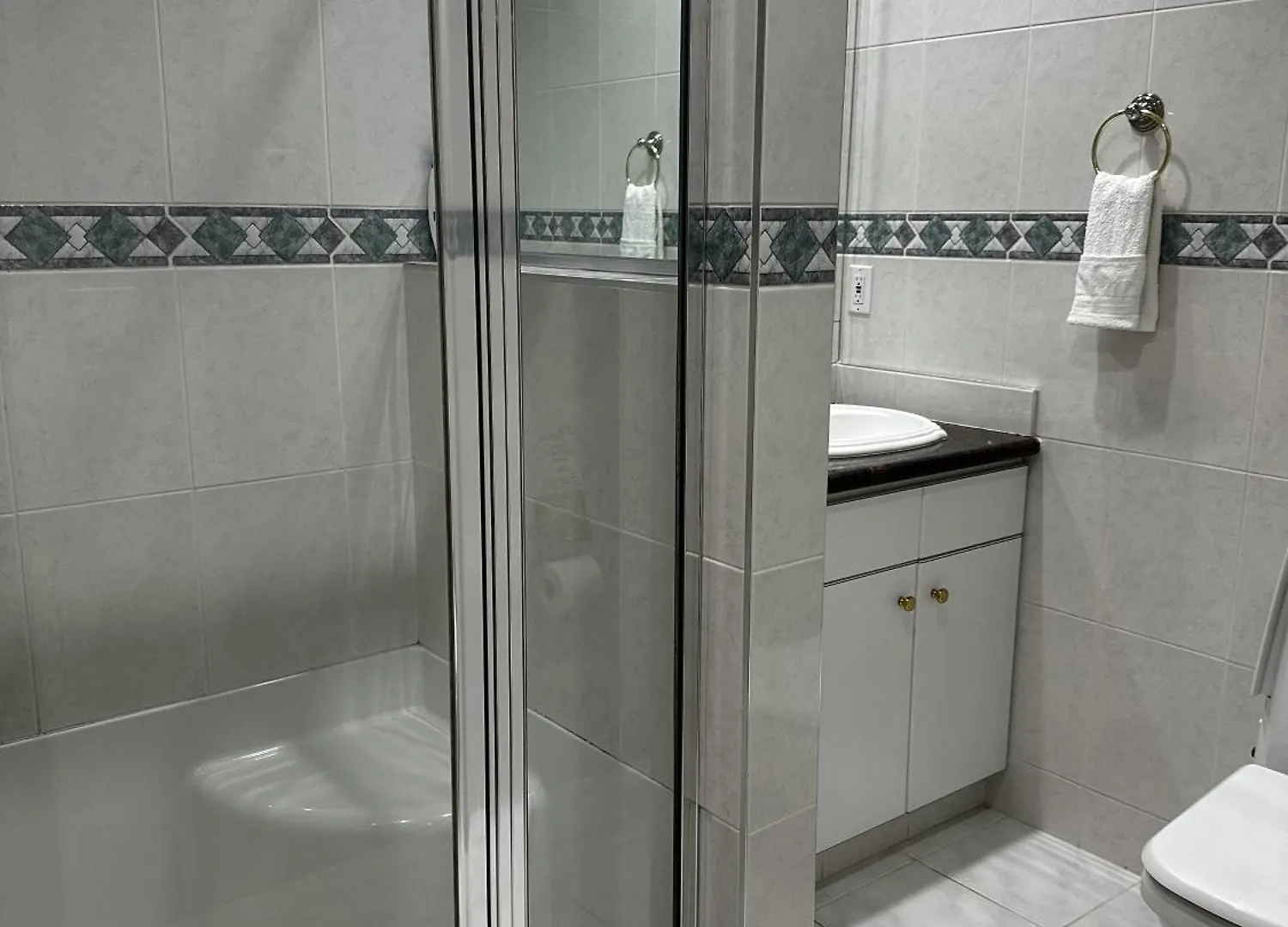 Luxury Vancouver Suite Near Yvr And Downtown
